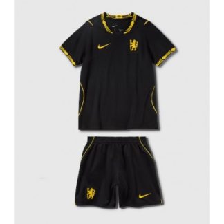 Køb  Chelsea Udebanetrøje sæt til børn 2026-27 sort trøje og shorts 3