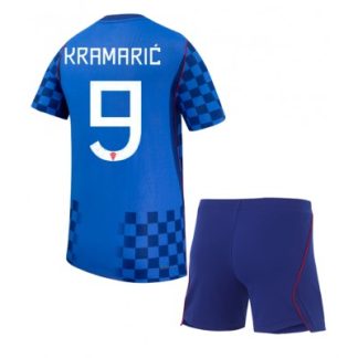 Køb  Kroatien Andrej Kramaric #9 Udebanetrøje sæt til børn VM 2026 3