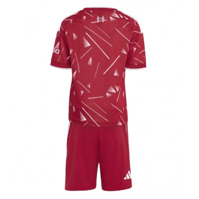 Køb Liverpool hjemmebanetrøje sæt 2026-27 rød Fodboldtrøje til Børn med Shorts på nettet 2 Køb Liverpool hjemmebanetrøje sæt 2026-27 rød Fodboldtrøje til Børn med Shorts 2