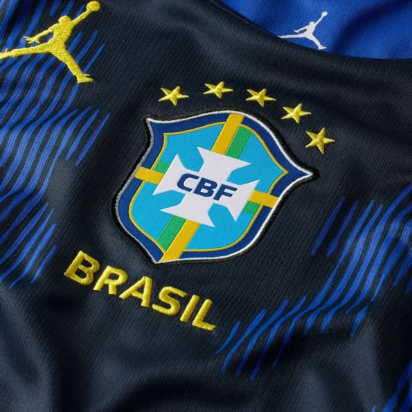 Brasiliens udebanesæt: Passionen bag samba og den blå Azzurri-farve.